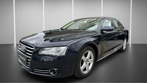 Predogledna slika - Audi A8