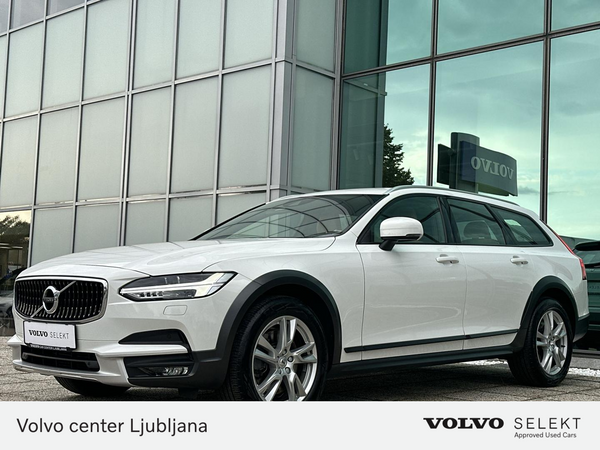 Predogledna slika - Volvo V90 Cross Country 2.0 T5 A AWD Momentum