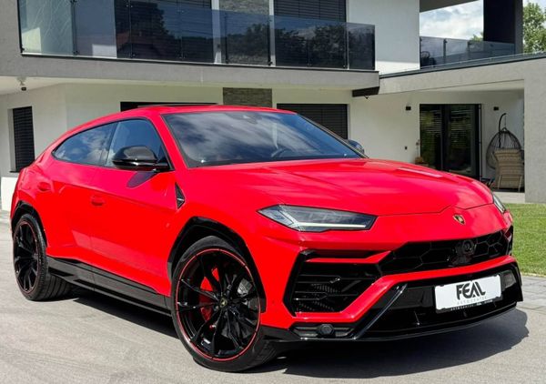 Predogledna slika - Lamborghini Urus