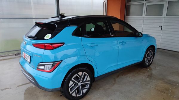 Predogledna slika - Hyundai Kona EV Premium electric
