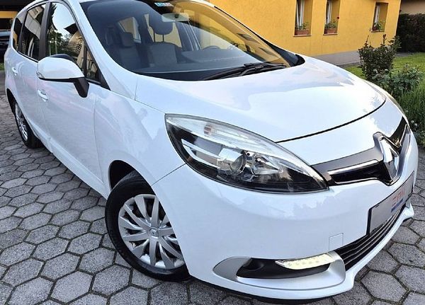 Predogledna slika - Renault Dynamique dCi 110 Energy 7 sedežev NAVI LEAN PAY