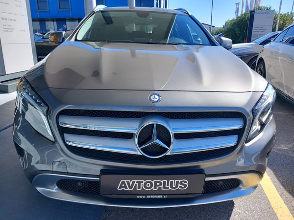 Predogledna slika - Mercedes-Benz GLA-Razred