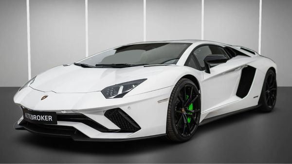 Predogledna slika - Lamborghini Aventador