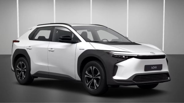 Predogledna slika - Toyota bZ4x