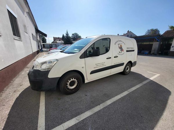Predogledna slika - Peugeot Partner 1,6 BlueHDi 100 L2 Base
