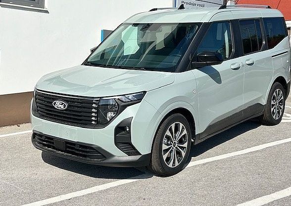 Predogledna slika - Ford TITANIUM 1.0 EcoBoost 92 kW 125 KM M6 - NOVI MODEL