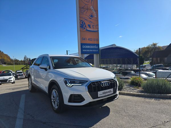 Predogledna slika - Audi Q3 40 TFSI quatt.S tronic Advanced 140(190)