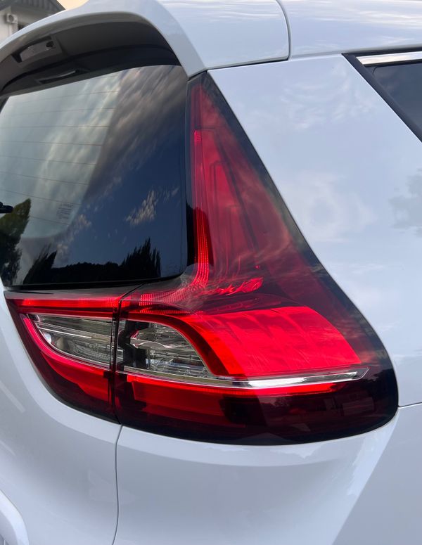 Predogledna slika - Renault Scénic
