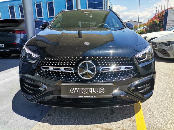 Predogledna slika - Mercedes-Benz GLA-Razred