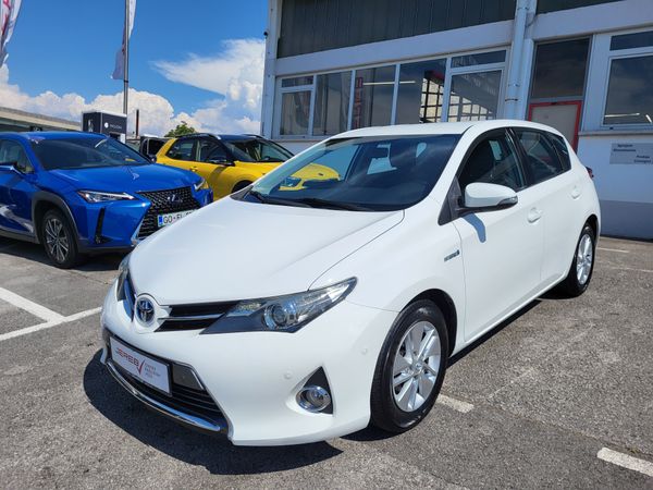 Predogledna slika - Toyota Auris HB 1.8 HEV