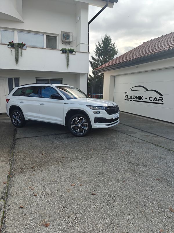 Predogledna slika - Škoda Kodiaq 4x4 2,0 TDI Sportline DSG ACC KAMERA virtual 200KM/95000km