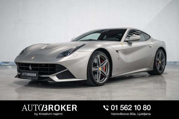 Predogledna slika - Ferrari F12