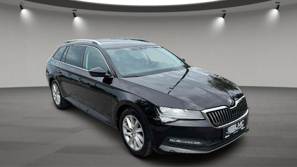 Predogledna slika - Škoda Superb