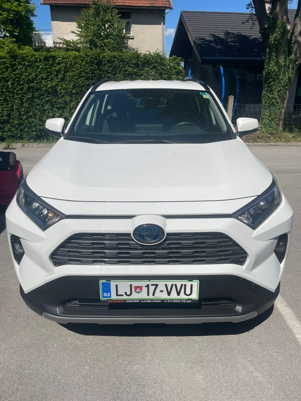 Predogledna slika - Toyota RAV4 Hybrid 2,5 Limited Avt.