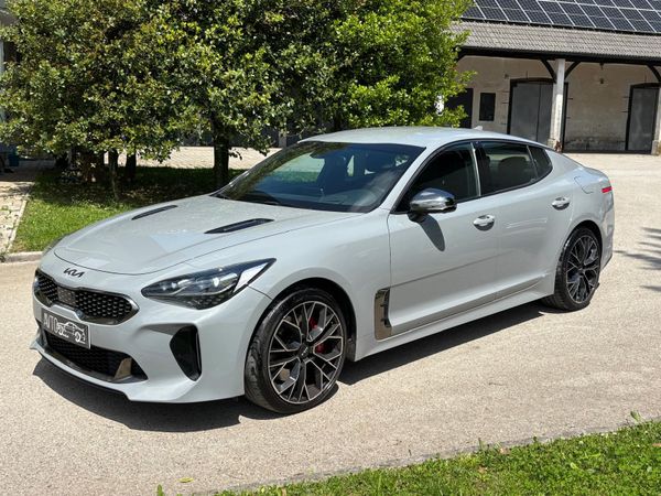 Predogledna slika - KIA Stinger
