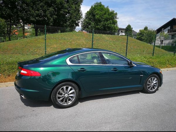 Predogledna slika - Jaguar XF 2,7 D Premium Luxury