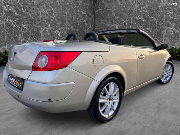 Predogledna slika - Renault Megane CABRIOLET 1.6 16V DYNAMIQUE LUXE SLO PDC ALU17