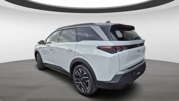 Predogledna slika - Peugeot 5008 GT 1.2 MHEV 145 e-DCT HYB. - 7 SEDEŽEV - PANORAMA