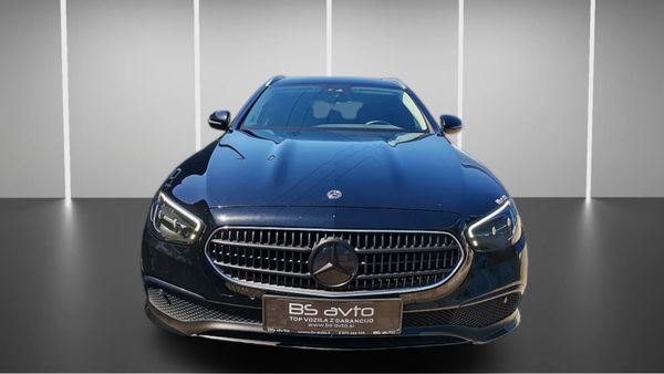 Predogledna slika - Mercedes-Benz E-Razred