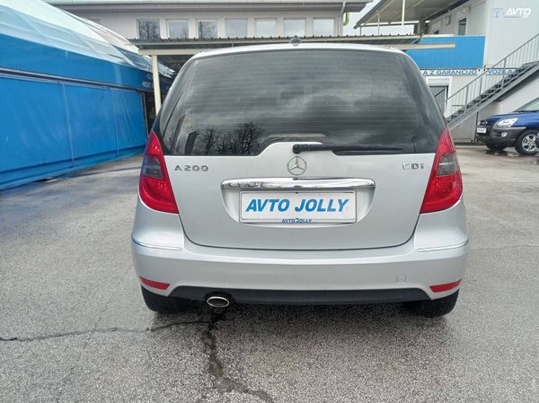 Predogledna slika - Mercedes-Benz A-Razred