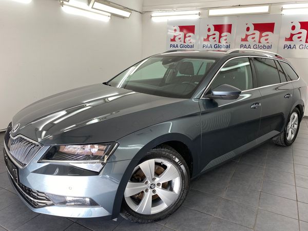 Predogledna slika - Škoda Superb