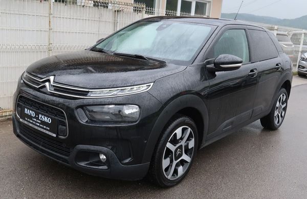 Predogledna slika - Citroën C4 Cactus Shine PureTech 110 S S EAT6-KAMERA-NAVI-ALU-PDC