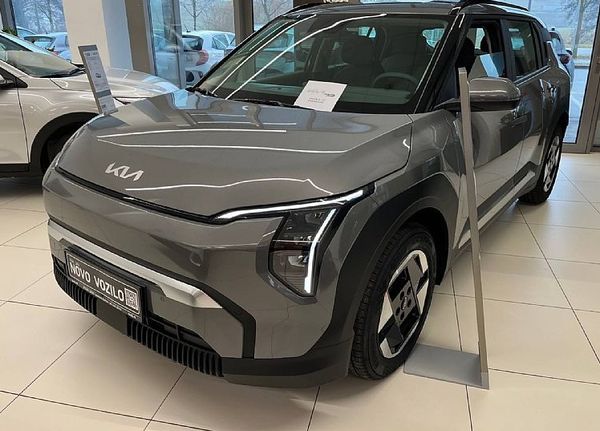 Predogledna slika - KIA EV3 58.3 kWh baterija. 150 kW  204 KM  Star