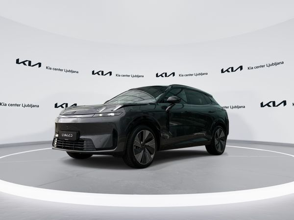 Predogledna slika - Lynk & Co 08 More 2025 Priključni hibrid