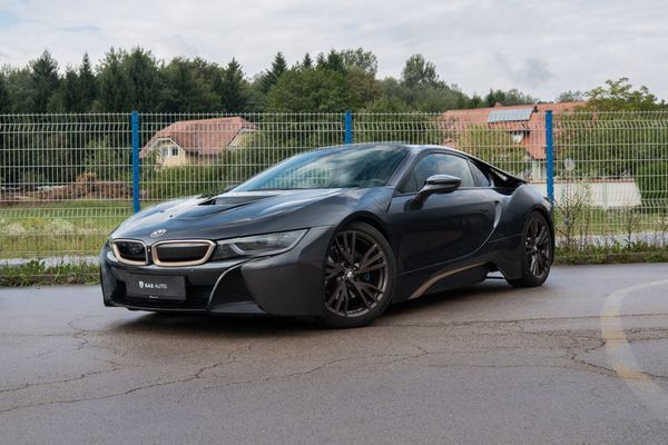 Predogledna slika - BMW i8