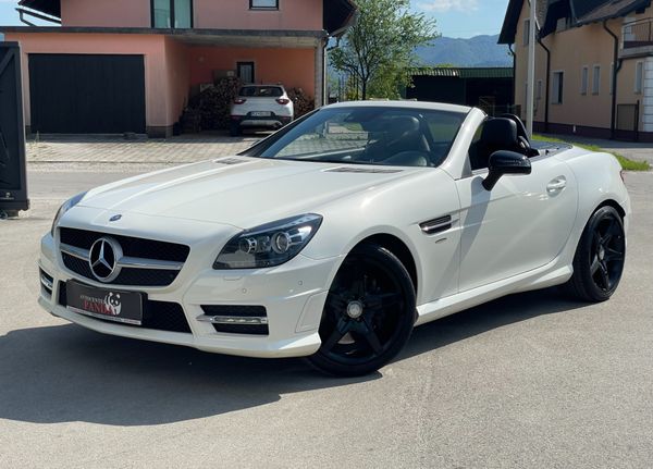 Predogledna slika - Mercedes-Benz SLK 250