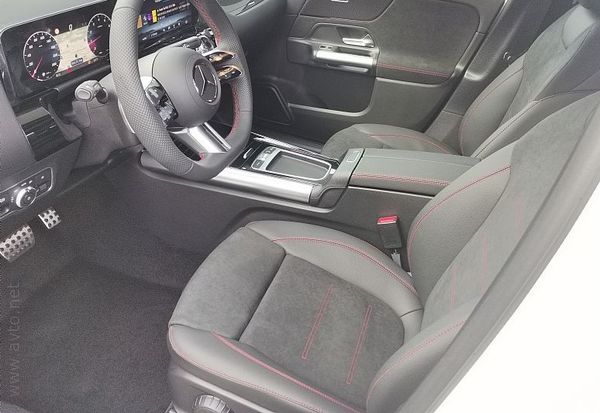 Predogledna slika - Mercedes-Benz GLA-Razred