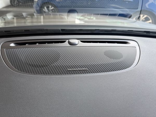Predogledna slika - Volvo S60 T4 AUT Inscription  SLO 1.LASTNIK LED HARMAN