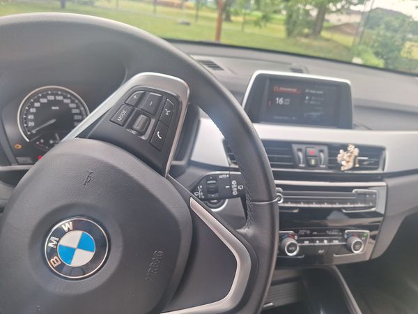 Predogledna slika - BMW X1 sDrive16d