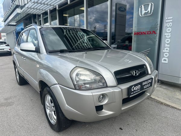 Predogledna slika - Hyundai Tucson 2.0 CRDi 2WD CITY