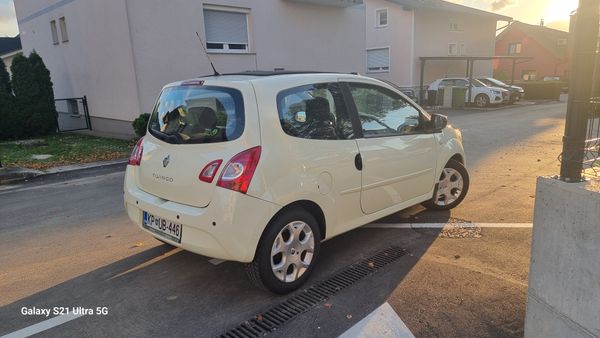 Predogledna slika - Renault Twingo trend 1,2 16V lev