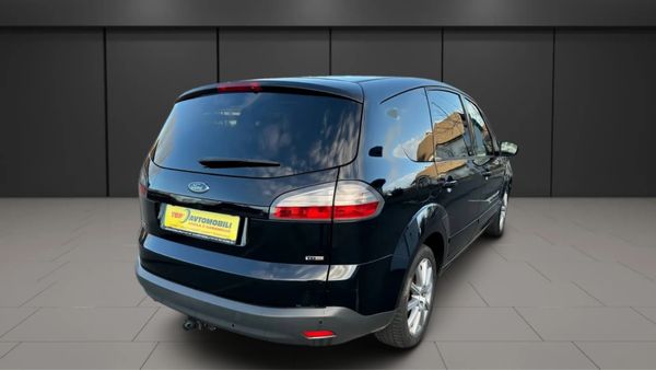 Predogledna slika - Ford S-Max
