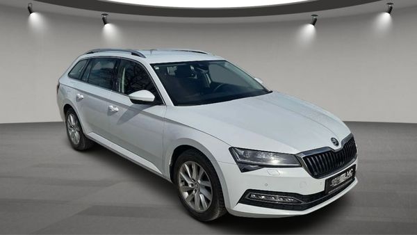 Predogledna slika - Škoda Superb