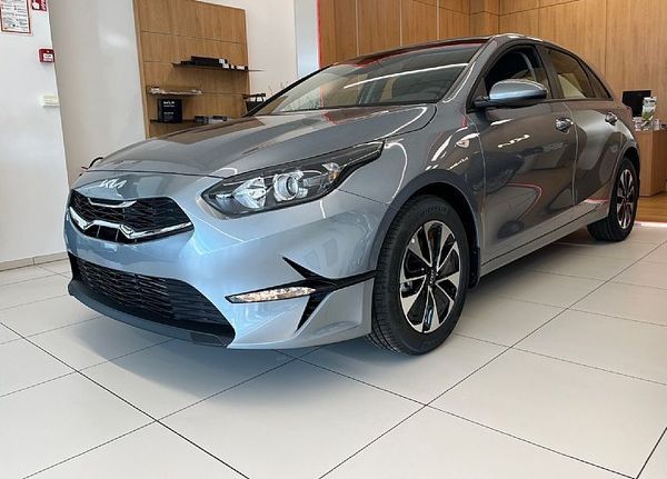 Predogledna slika - KIA Ceed 1.0 T-GDi LX Champion+ ISG. M T 74 kW