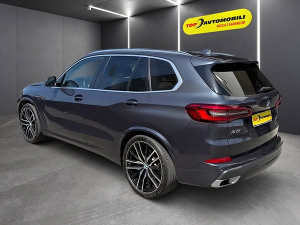 Predogledna slika - BMW X5