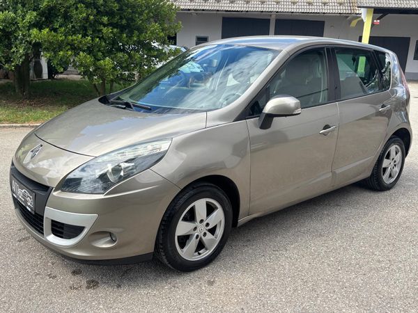 Predogledna slika - Renault Trucks Scenic Dynamique 1.6 16V