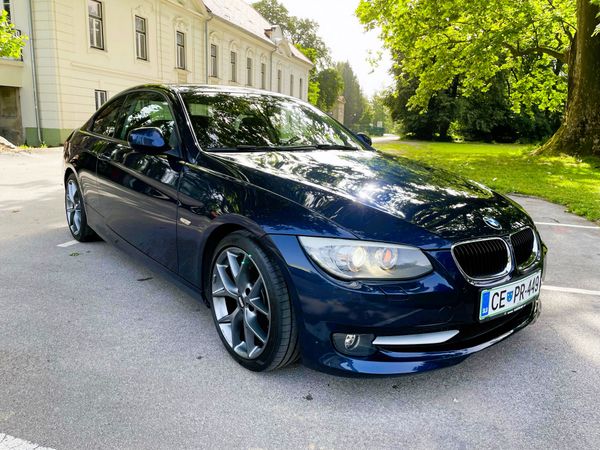 Predogledna slika - BMW 320d xDrive Coupé