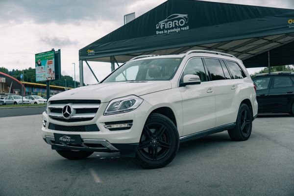 Predogledna slika - Mercedes-Benz GL-Razred