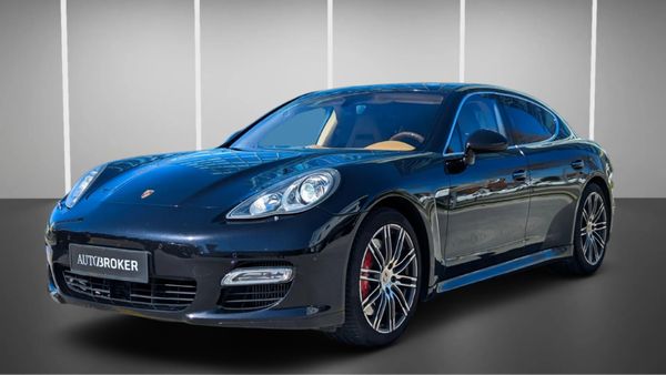Predogledna slika - Porsche Panamera TURBO zračno vzmetenje PDCC Sport Chrono Burmester
