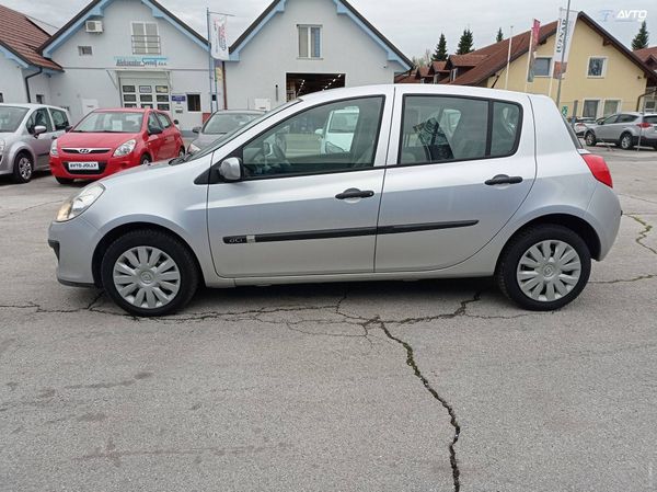 Predogledna slika - Renault Clio