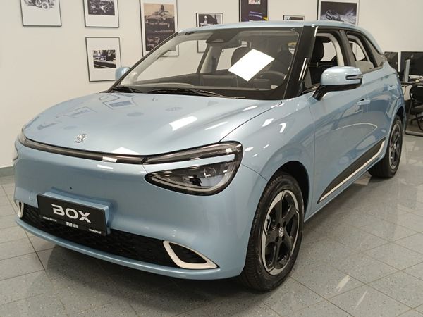 Predogledna slika - Dongfeng Box
