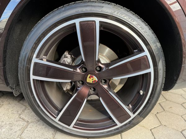 Predogledna slika - Porsche Cayenne Coupe 3.0 V6 e-Hybrid 1.Lastnik SLO