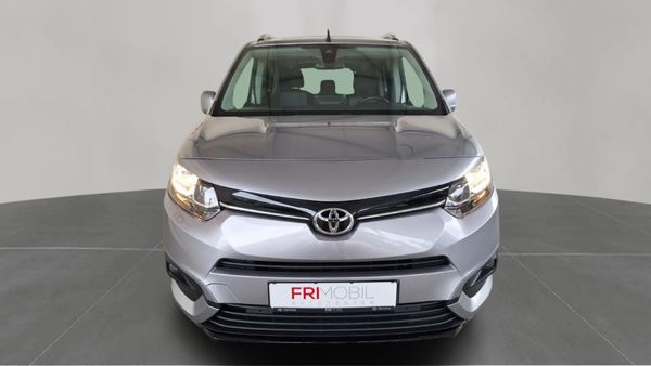 Predogledna slika - Toyota PROACE CITY VERSO 1.2 Family 81kW