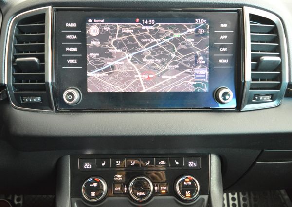 Predogledna slika - Škoda Karoq 1,6 TDI Style DSG