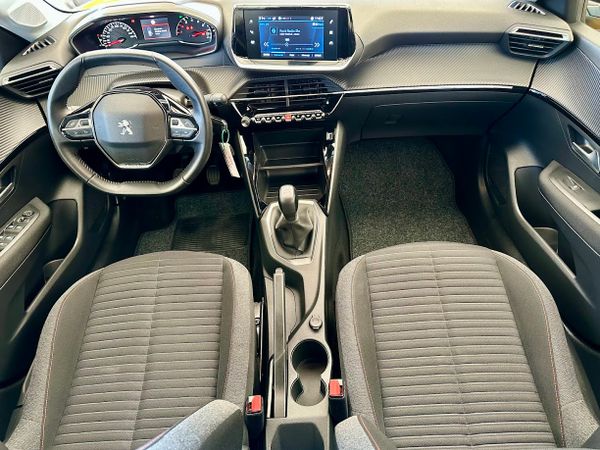 Predogledna slika - Peugeot 208 1,2 PureTech 75 S&S Active Pack