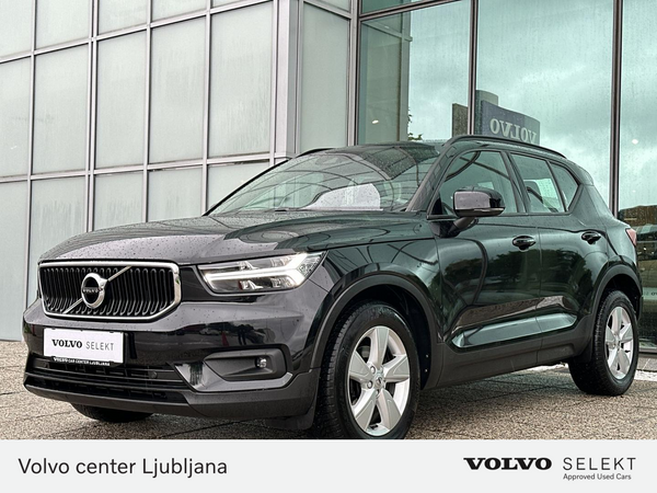 Predogledna slika - Volvo XC40 2.0 D3 Momentum AT